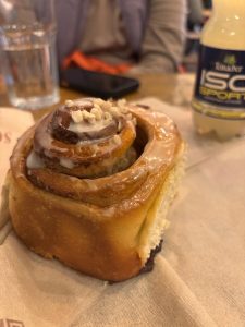"Carboloading" am Vorabend Sugerle essen BIketour